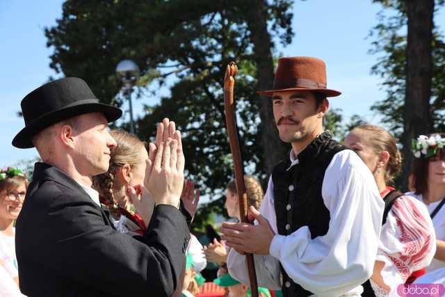 Energia, Taniec i Folklor: Festiwal Folkloru Zaczyna się z Impetem