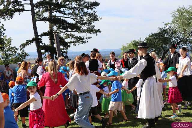 Energia, Taniec i Folklor: Festiwal Folkloru Zaczyna się z Impetem
