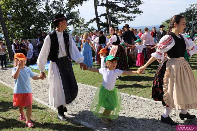 Energia, Taniec i Folklor: Festiwal Folkloru Zaczyna się z Impetem