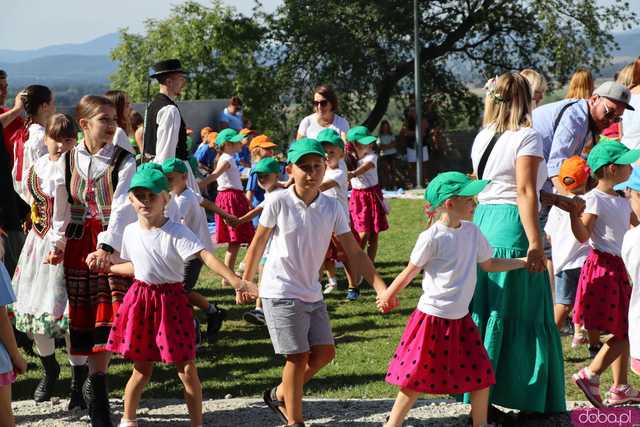 Energia, Taniec i Folklor: Festiwal Folkloru Zaczyna się z Impetem