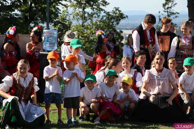 Energia, Taniec i Folklor: Festiwal Folkloru Zaczyna się z Impetem