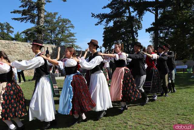 Energia, Taniec i Folklor: Festiwal Folkloru Zaczyna się z Impetem