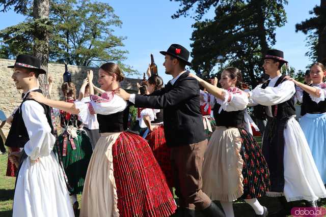 Energia, Taniec i Folklor: Festiwal Folkloru Zaczyna się z Impetem