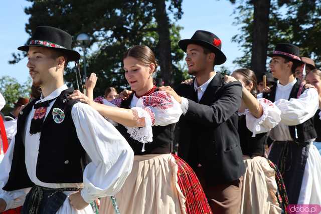 Energia, Taniec i Folklor: Festiwal Folkloru Zaczyna się z Impetem