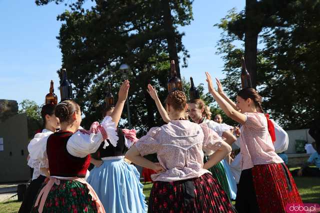 Energia, Taniec i Folklor: Festiwal Folkloru Zaczyna się z Impetem