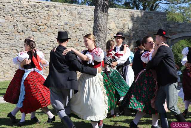 Energia, Taniec i Folklor: Festiwal Folkloru Zaczyna się z Impetem