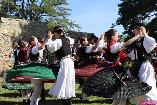 Energia, Taniec i Folklor: Festiwal Folkloru Zaczyna się z Impetem