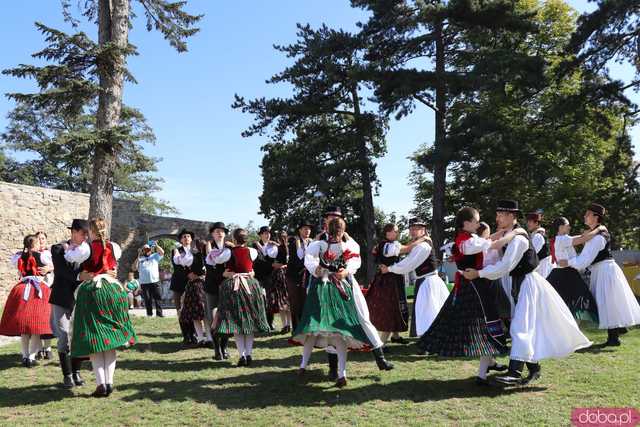 Energia, Taniec i Folklor: Festiwal Folkloru Zaczyna się z Impetem