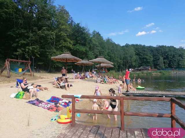 [FOTO] Nowe kąpielisko z piękną plażą, placem zabaw i noclegami