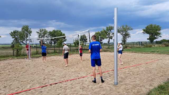 [FOTO] Kontynuują cykl siatkówki plażowej. Znamy zwycięzców kolejnego turnieju