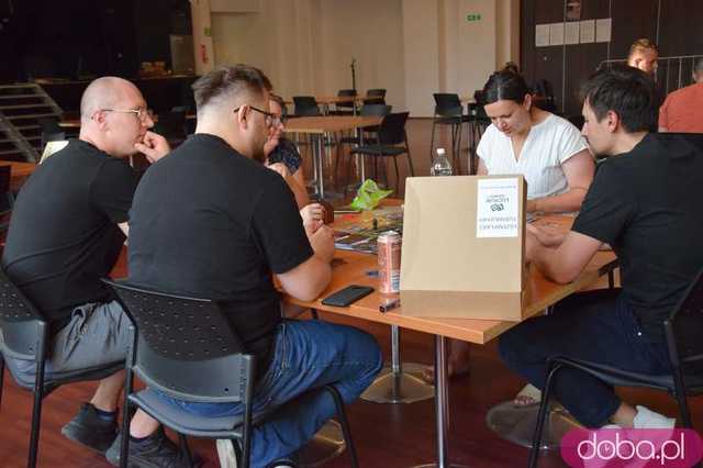 [FOTO] Całonocne planszówki dziś w Świdnicy