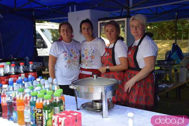[FOTO] Już po żniwach, więc czas na świętowanie! Trwają huczne dożynki w gminie Marcinowice. Zobacz zdjęcia