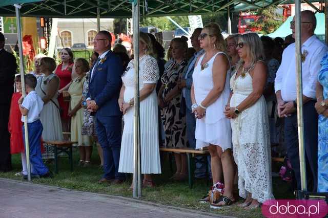 [FOTO] Już po żniwach, więc czas na świętowanie! Trwają huczne dożynki w gminie Marcinowice. Zobacz zdjęcia