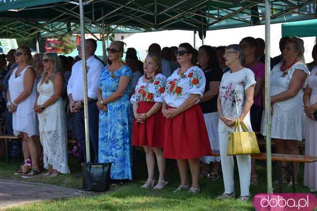 [FOTO] Już po żniwach, więc czas na świętowanie! Trwają huczne dożynki w gminie Marcinowice. Zobacz zdjęcia