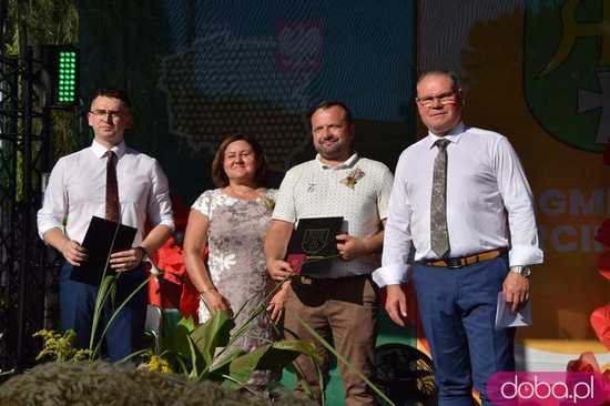 [FOTO] Już po żniwach, więc czas na świętowanie! Trwają huczne dożynki w gminie Marcinowice. Zobacz zdjęcia
