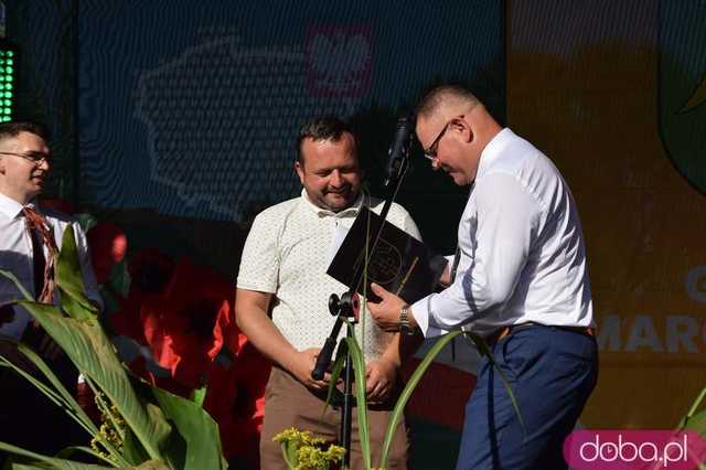 [FOTO] Już po żniwach, więc czas na świętowanie! Trwają huczne dożynki w gminie Marcinowice. Zobacz zdjęcia