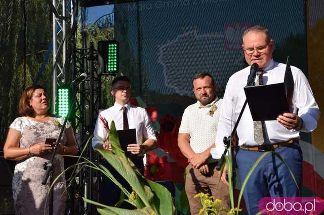 [FOTO] Już po żniwach, więc czas na świętowanie! Trwają huczne dożynki w gminie Marcinowice. Zobacz zdjęcia