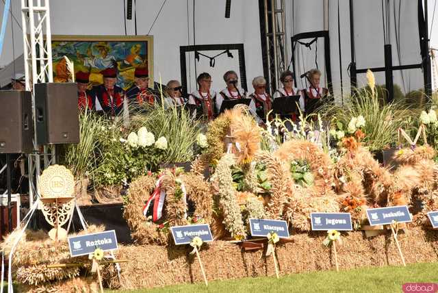 [WIDEO/FOTO] Mieszkańcy gminy odziękowali za tegoroczne plony podczas Dożynek Gminnych w Kłaczynie