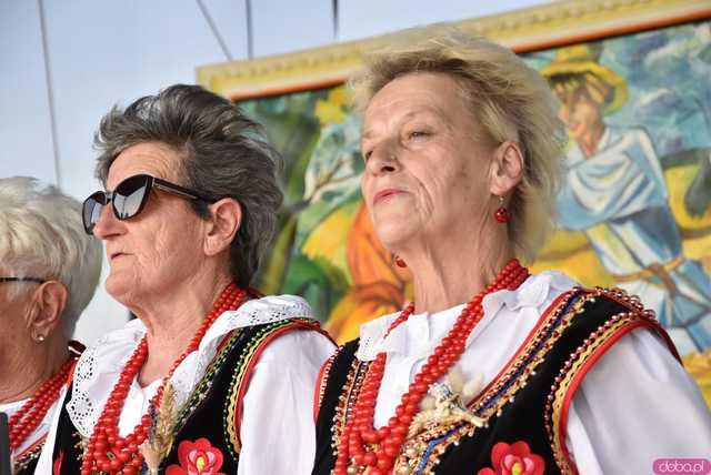 [WIDEO/FOTO] Mieszkańcy gminy odziękowali za tegoroczne plony podczas Dożynek Gminnych w Kłaczynie