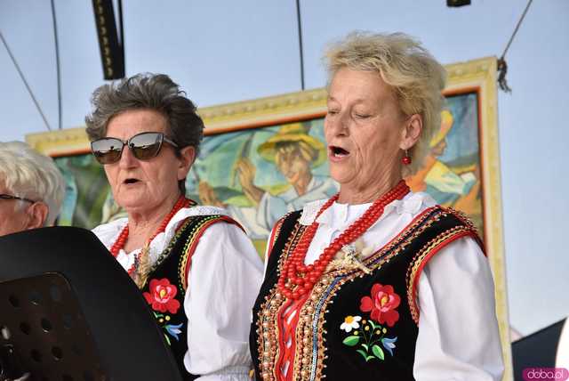 [WIDEO/FOTO] Mieszkańcy gminy odziękowali za tegoroczne plony podczas Dożynek Gminnych w Kłaczynie