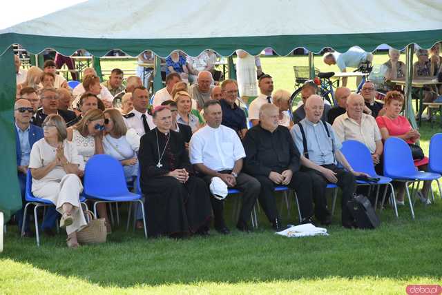 [WIDEO/FOTO] Mieszkańcy gminy odziękowali za tegoroczne plony podczas Dożynek Gminnych w Kłaczynie