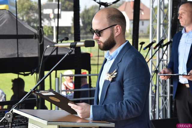 [WIDEO/FOTO] Mieszkańcy gminy odziękowali za tegoroczne plony podczas Dożynek Gminnych w Kłaczynie