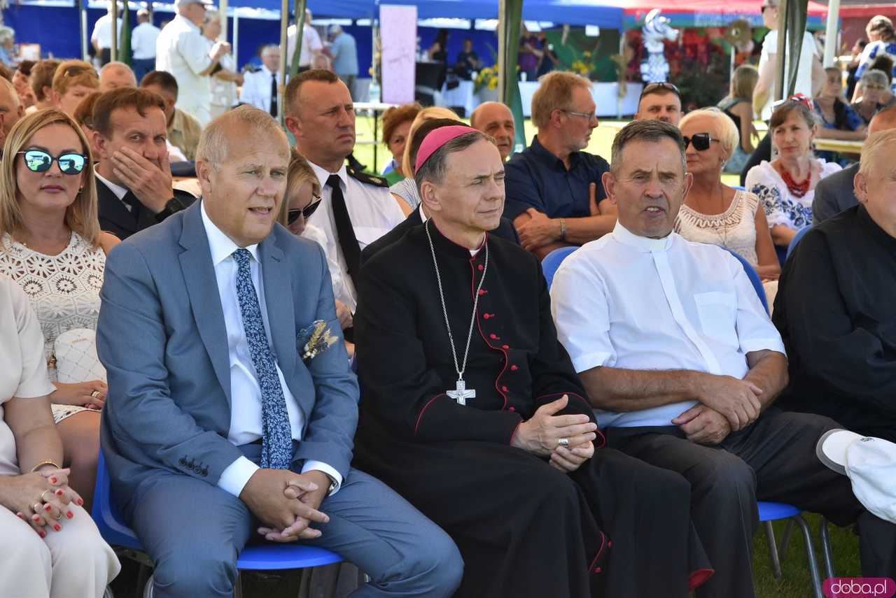 [WIDEO/FOTO] Mieszkańcy gminy odziękowali za tegoroczne plony podczas Dożynek Gminnych w Kłaczynie