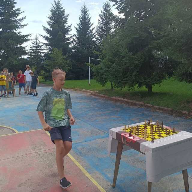 [FOTO] Młodzi szachiści z żarowskiego Gońca uczestniczyli w obozie szachowym w Polanicy-Zdroju