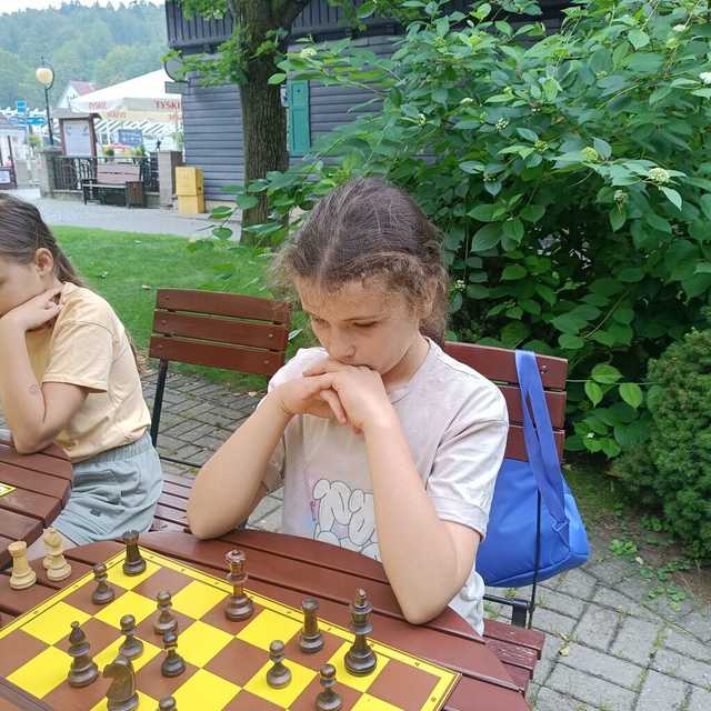[FOTO] Młodzi szachiści z żarowskiego Gońca uczestniczyli w obozie szachowym w Polanicy-Zdroju