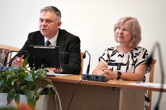 Wójt Gminy Świdnica Spotkał się z Dyrektorami Szkół: Nowy Rok Szkolny Przynosi Zmiany