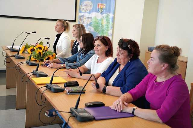 Wójt Gminy Świdnica Spotkał się z Dyrektorami Szkół: Nowy Rok Szkolny Przynosi Zmiany