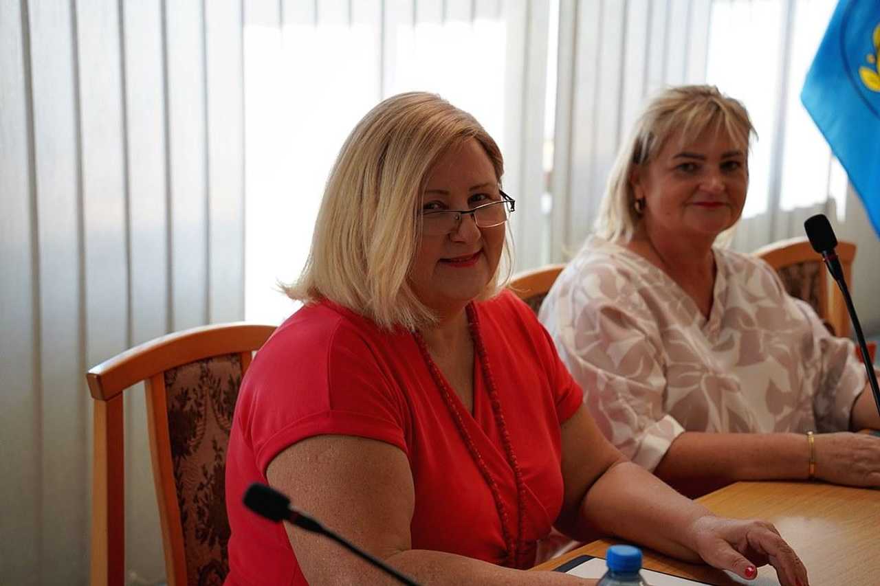 Wójt Gminy Świdnica Spotkał się z Dyrektorami Szkół: Nowy Rok Szkolny Przynosi Zmiany