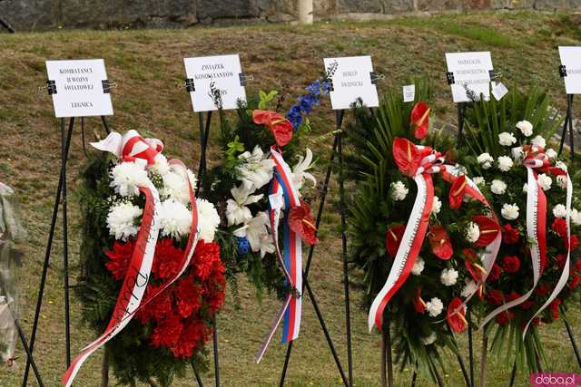 [WIDEO/FOTO] Upamiętnili 85. rocznicę wybuchu II wojny światowej. Uroczyste obchody w Muzeum Gross-Rosen