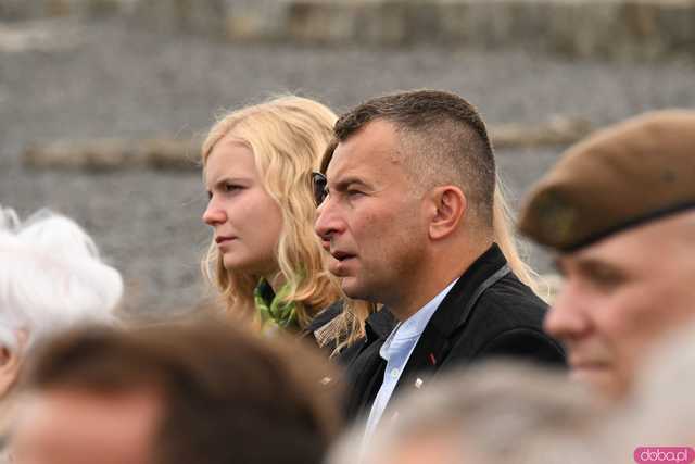 [WIDEO/FOTO] Upamiętnili 85. rocznicę wybuchu II wojny światowej. Uroczyste obchody w Muzeum Gross-Rosen