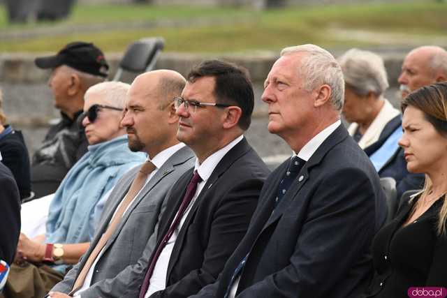 [WIDEO/FOTO] Upamiętnili 85. rocznicę wybuchu II wojny światowej. Uroczyste obchody w Muzeum Gross-Rosen