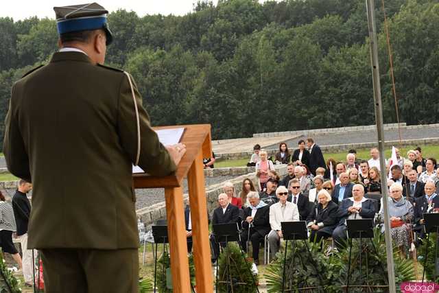 [WIDEO/FOTO] Upamiętnili 85. rocznicę wybuchu II wojny światowej. Uroczyste obchody w Muzeum Gross-Rosen
