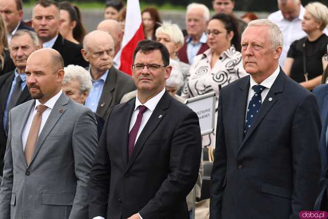 [WIDEO/FOTO] Upamiętnili 85. rocznicę wybuchu II wojny światowej. Uroczyste obchody w Muzeum Gross-Rosen