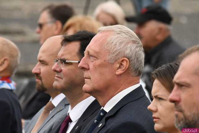 [WIDEO/FOTO] Upamiętnili 85. rocznicę wybuchu II wojny światowej. Uroczyste obchody w Muzeum Gross-Rosen