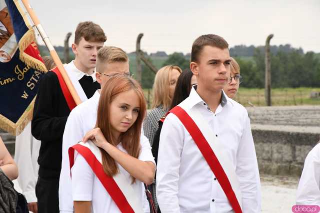 [WIDEO/FOTO] Upamiętnili 85. rocznicę wybuchu II wojny światowej. Uroczyste obchody w Muzeum Gross-Rosen