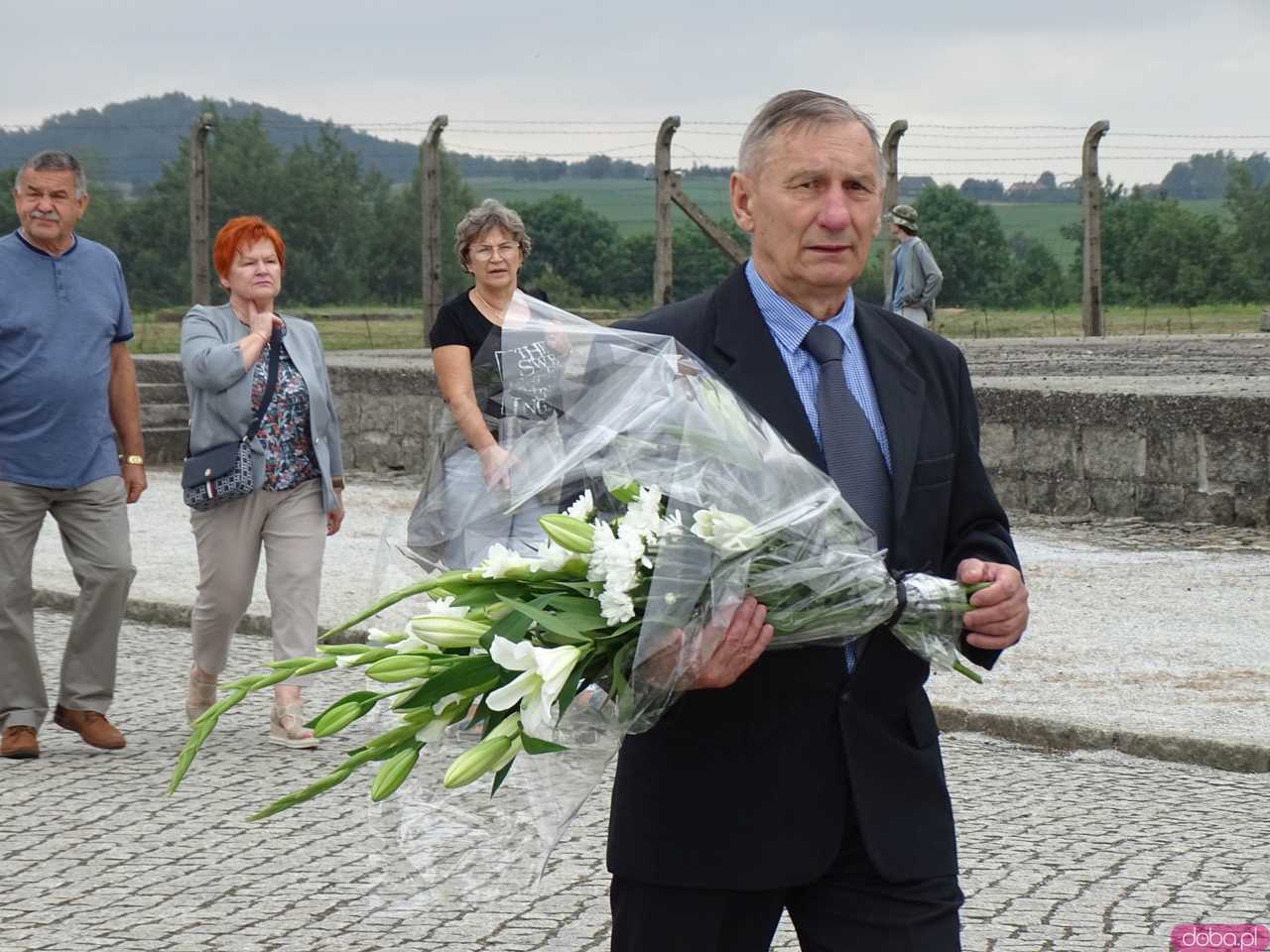 [WIDEO/FOTO] Upamiętnili 85. rocznicę wybuchu II wojny światowej. Uroczyste obchody w Muzeum Gross-Rosen