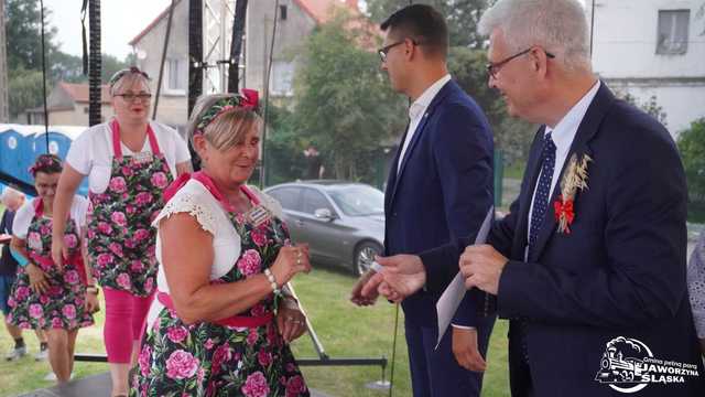 FOTO] Czas podziękowań i zabawy: dożynki gminne za nami