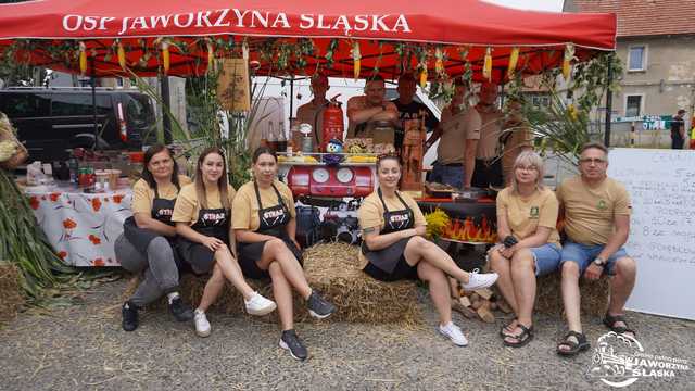 FOTO] Czas podziękowań i zabawy: dożynki gminne za nami