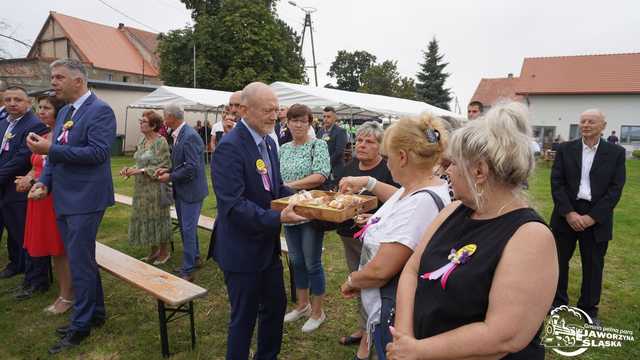 FOTO] Czas podziękowań i zabawy: dożynki gminne za nami