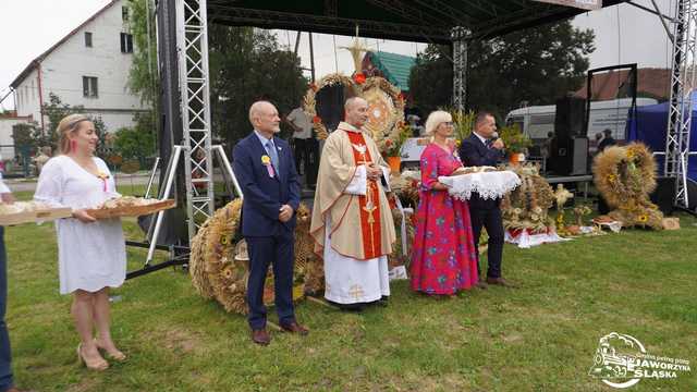 FOTO] Czas podziękowań i zabawy: dożynki gminne za nami