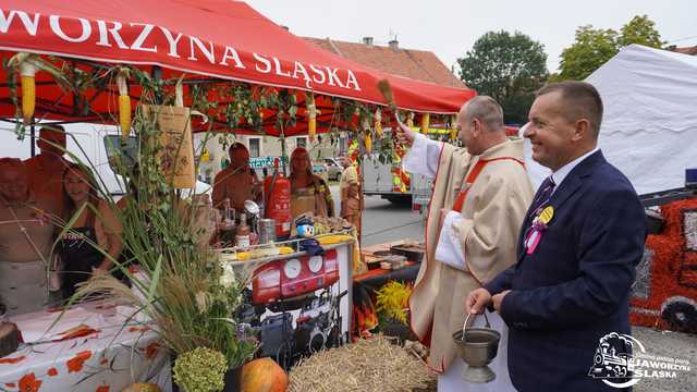 FOTO] Czas podziękowań i zabawy: dożynki gminne za nami