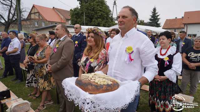 FOTO] Czas podziękowań i zabawy: dożynki gminne za nami