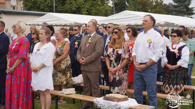 FOTO] Czas podziękowań i zabawy: dożynki gminne za nami