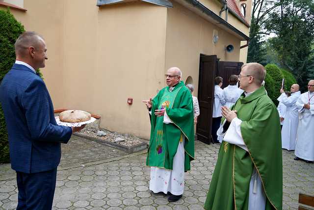 [FOTO] Mieszkańcy Pszenna podziękowali za plony