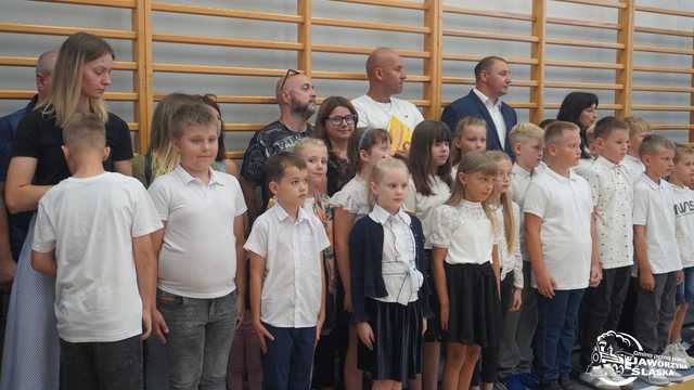 [FOTO] Uczniowie z całego powiatu powitali nowy rok szkolny