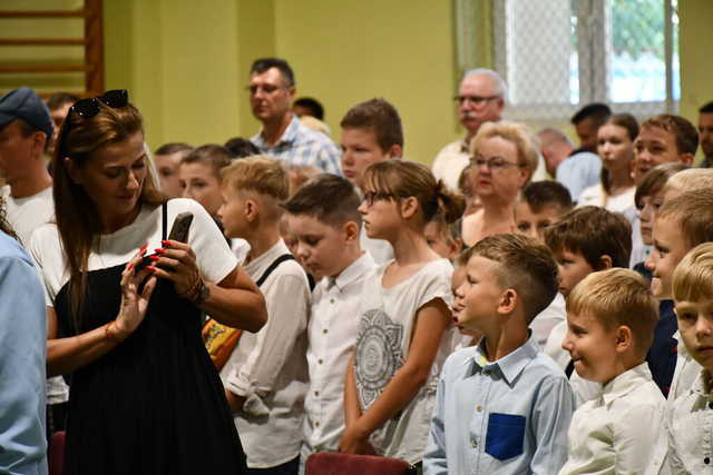 [FOTO] Uczniowie z całego powiatu powitali nowy rok szkolny